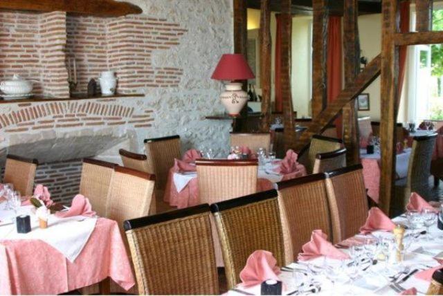 Hotel La Ferme Des 3 Maillets Avaray Zewnętrze zdjęcie
